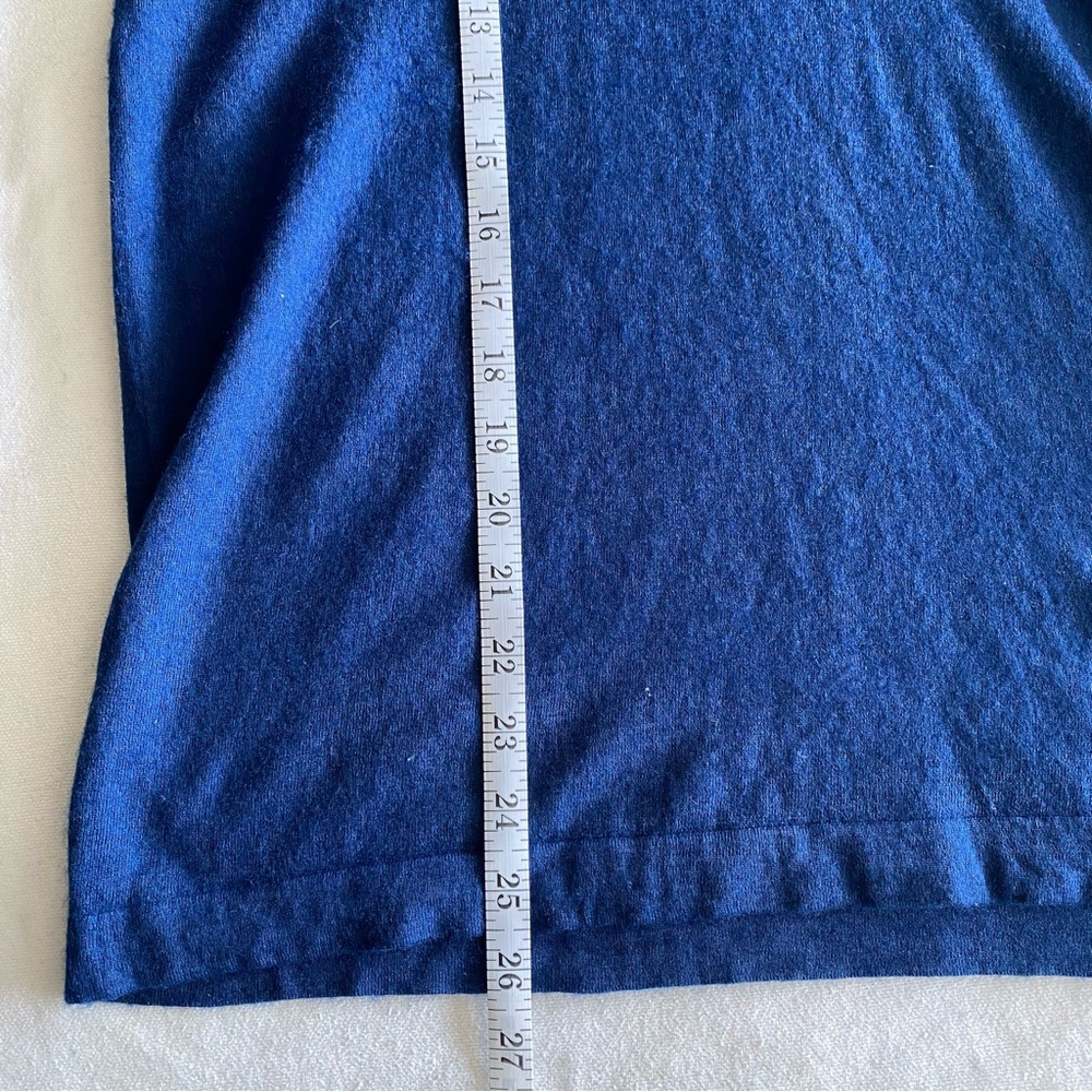 Neiman Marcus $250 Scoop Neck Sweater Size L Blue Silk Cashmere Sweater Weather - Picture 8 of 8